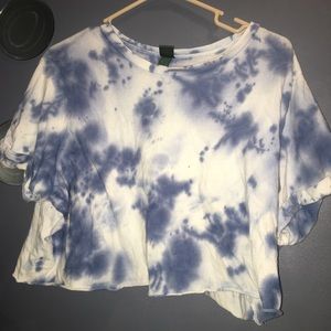 blue tie dyed top